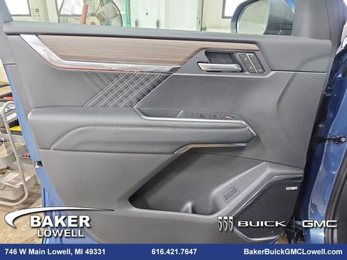 New 2026 GMC Acadia Denali image 31