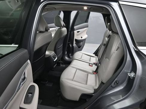 Used 2023 INFINITI QX50 Luxe w/ Accent Package FWD image 9