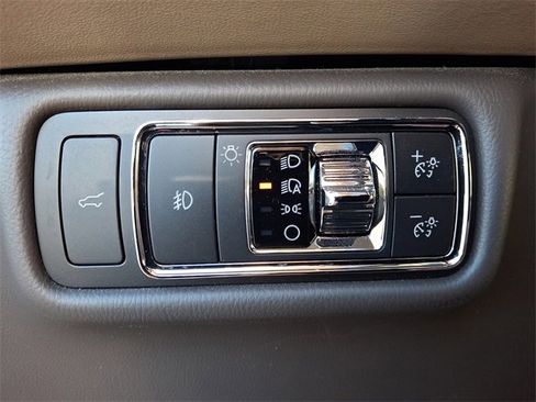 Used 2022 Lincoln Aviator Reserve w/ Equipment Group 201A image 24