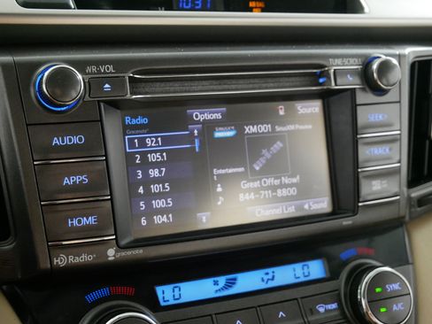 Used 2015 Toyota RAV4 XLE AWD/4WD image 22