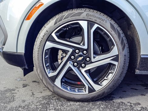 Used 2025 Chevrolet Equinox EV LT w/ Convenience Package II image 19