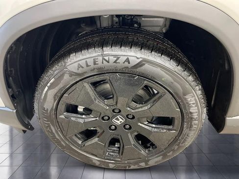 New 2026 Honda Pilot Black Edition image 11