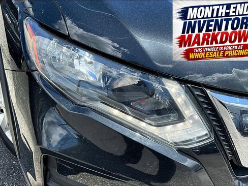 Used 2019 Nissan Rogue S AWD/4WD image 28