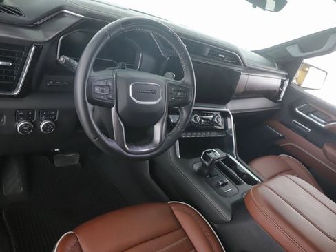 Used 2025 GMC Sierra 1500 Denali Ultimate image 18