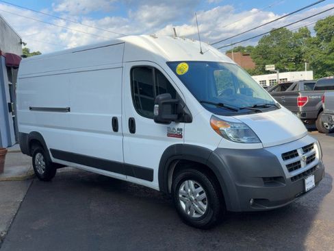 Used 2015 RAM ProMaster 2500 w/ Mopar Trailer Tow Group FWD image 4