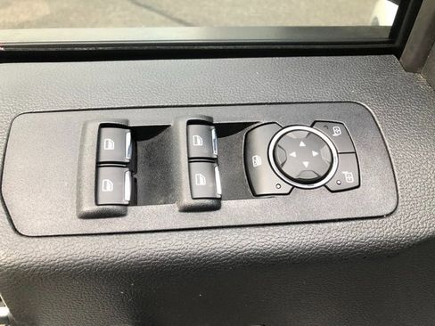 Used 2019 Ford F150 XLT w/ Equipment Group 302A Luxury image 13