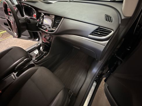 Used 2022 Buick Encore Preferred w/ Safety Package II image 26