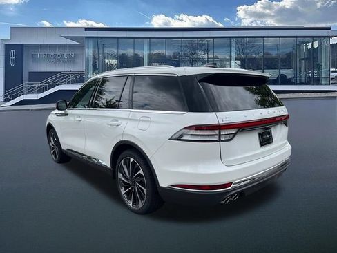 New 2026 Lincoln Aviator Reserve w/ Illumination Package RWD image 5