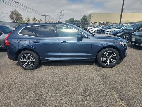 Used 2022 Volvo XC60 B5 Momentum w/ Climate Package FWD image 17