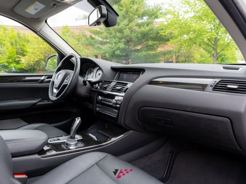 Used 2017 BMW X3 xDrive35i w/ Technology Package AWD/4WD image 6