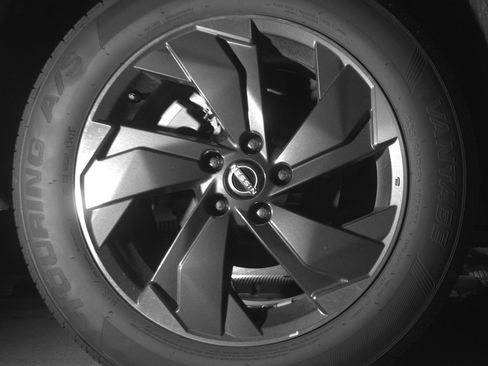 Used 2025 Nissan Rogue SV image 15