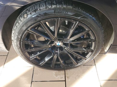 Used 2022 BMW 750i xDrive w/ Executive Package image 7