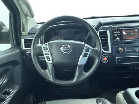 Used 2017 Nissan Titan S image 20