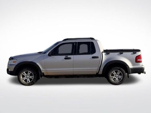 Used 2007 Ford Explorer Sport Trac XLT AWD/4WD image 31