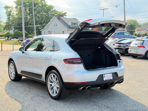 Used 2017 Porsche Macan S AWD/4WD image 34
