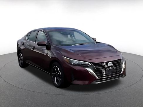 Used 2025 Nissan Sentra SV image 8