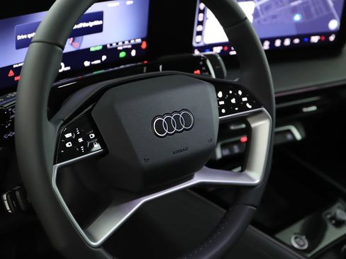 New 2026 Audi Q3 quattro 2.0T AWD/4WD image 16