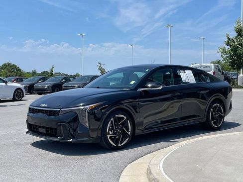 Certified 2025 Kia K4 GT-Line Turbo w/ GT-Line Premium Package FWD image 4