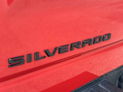 Used 2025 Chevrolet Silverado 1500 Custom w/ LPO, Dark Essentials Package RWD image 11