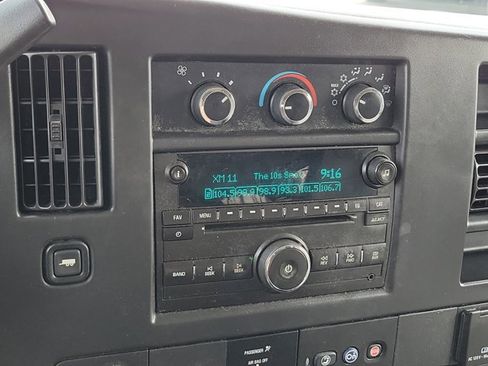 Used 2016 Chevrolet Express 3500 LT w/ LT Preferred Equipment Group RWD image 30