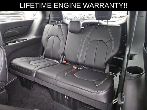 New 2026 Chrysler Voyager LX image 30