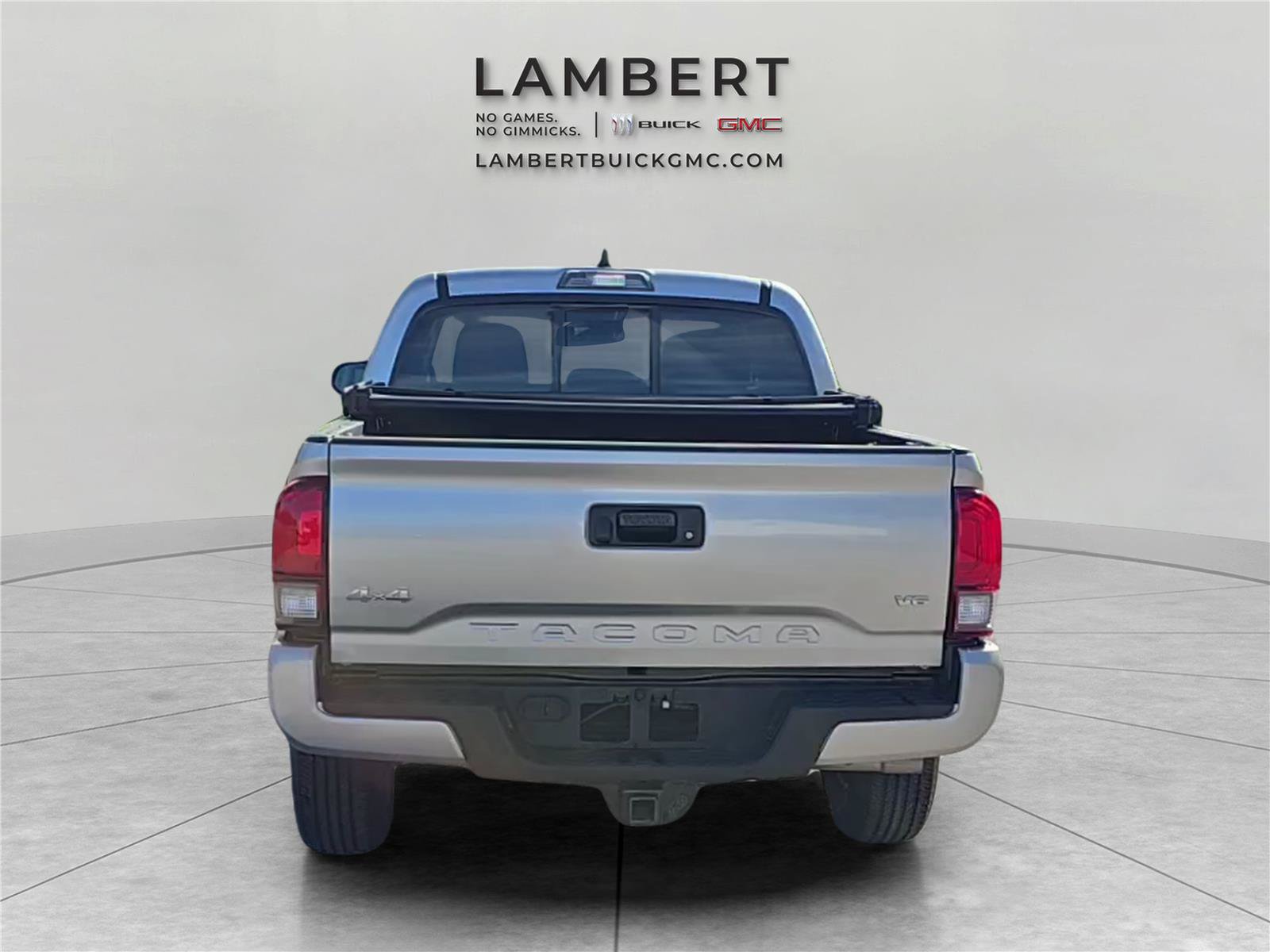 Used 2023 Toyota Tacoma SR AWD/4WD image 4