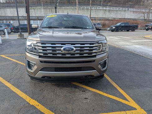 Used 2019 Ford Expedition Limited w/ Equipment Group 302A image 2