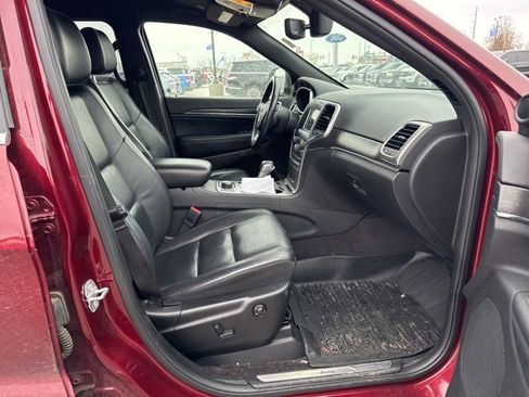 Used 2018 Jeep Grand Cherokee Limited image 10