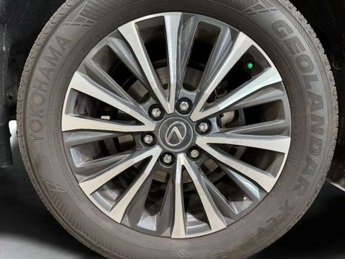 Used 2025 Lexus LX 600 4WD w/ Interior Upgrade Package image 36