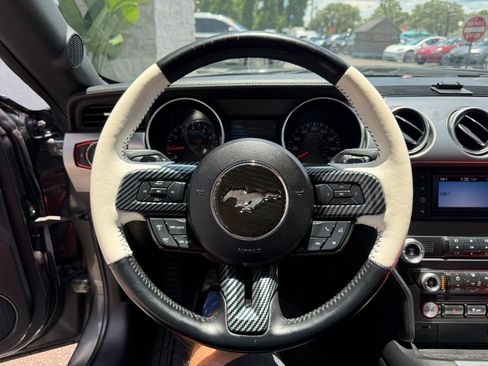 Used 2019 Ford Mustang GT RWD image 31