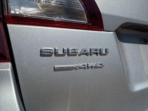 Used 2015 Subaru Outback 3.6R Limited image 7