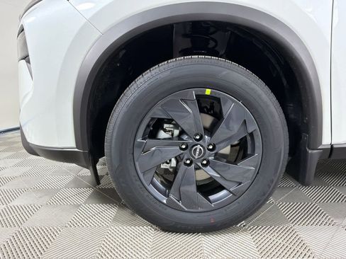 New 2026 Nissan Rogue SV image 10