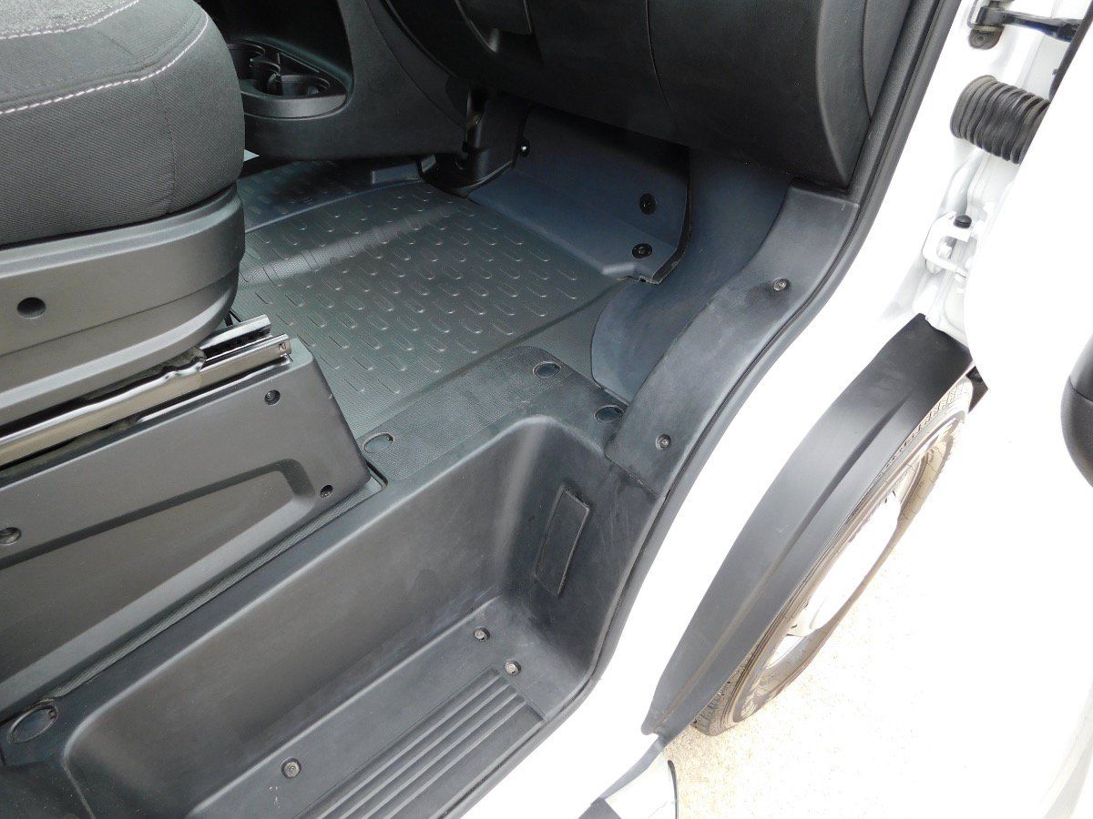 Used 2025 RAM ProMaster 2500 w/ U-Haul Equipment Group FWD image 26