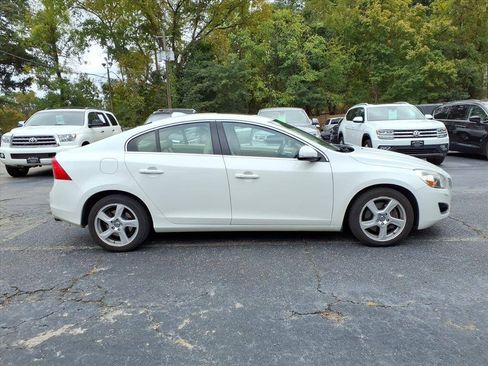 Used 2013 Volvo S60 T5 AWD/4WD image 2