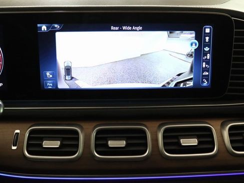 Used 2024 Mercedes-Benz GLS 450 4MATIC w/ AMG Line Exterior image 30