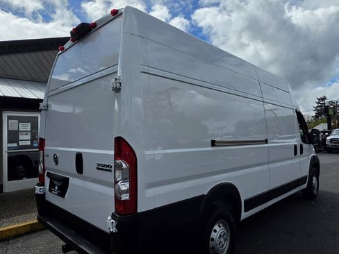 Used 2023 RAM ProMaster 3500 FWD image 8
