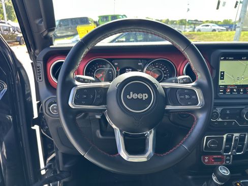 Used 2022 Jeep Gladiator Rubicon AWD/4WD image 27