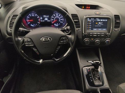 Used 2018 Kia Forte S w/ S Technology Plus Package image 22