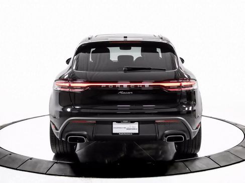 Certified 2025 Porsche Macan image 6