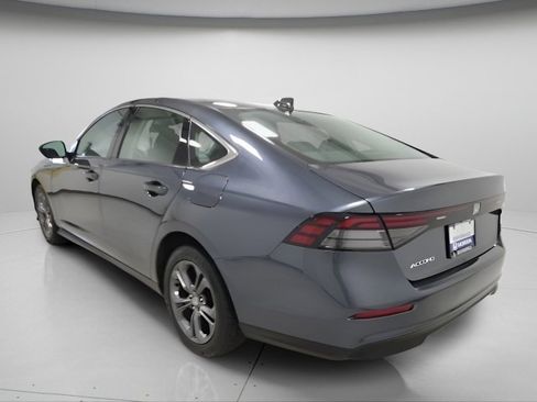 Used 2024 Honda Accord EX image 11