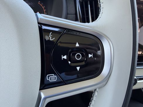 New 2026 Volvo XC90 B5 Ultra image 30