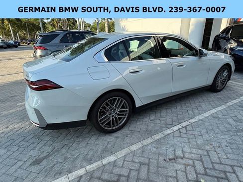 Certified 2024 BMW 530i w/ Premium Package image 9