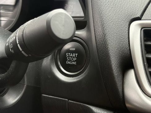 Used 2017 MAZDA MAZDA3 Touring w/ Popular Equipment Package FWD image 23