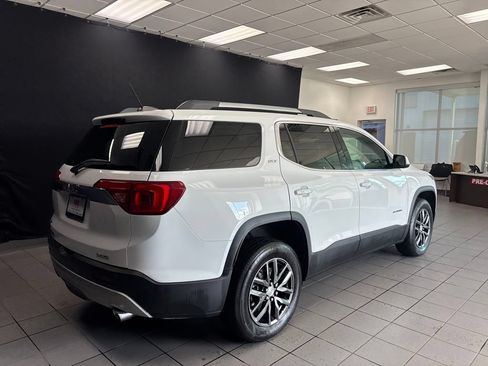 Used 2019 GMC Acadia SLT AWD/4WD image 3