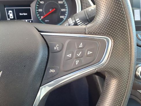 Used 2019 Chevrolet Malibu LT image 14