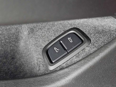 Used 2023 Chevrolet Corvette Stingray Preferred Cpe w/ Z51 Performance Package image 27