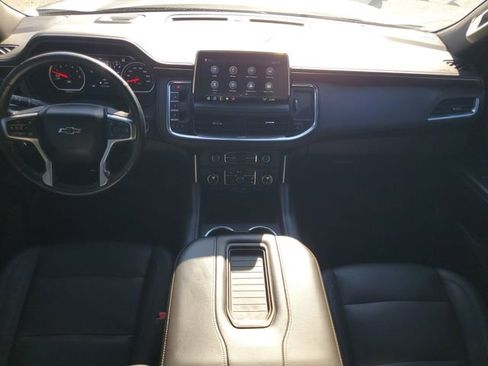 Used 2021 Chevrolet Tahoe Z71 w/ Z71 Off-Road Package AWD/4WD image 26
