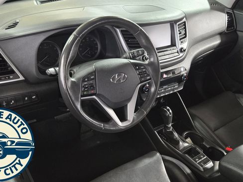 Used 2018 Hyundai Tucson Limited AWD/4WD image 10