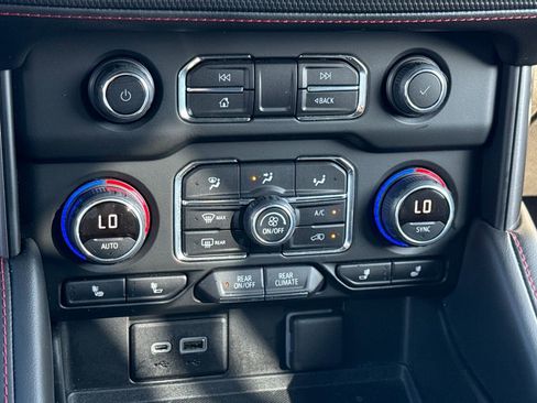 Used 2022 Chevrolet Tahoe RST w/ Luxury Package image 22