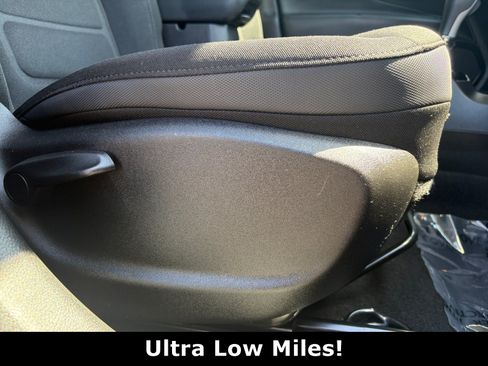 Used 2017 Jeep Renegade Altitude AWD/4WD image 32